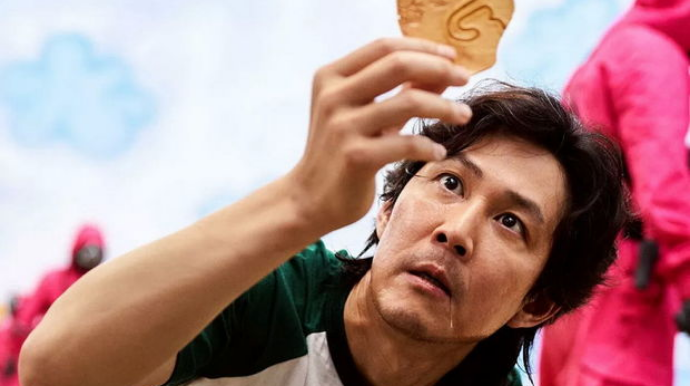 “Squid game”dəki nabatı bişirmək istəyən yeniyetmə yandı - FOTO/VİDEO 