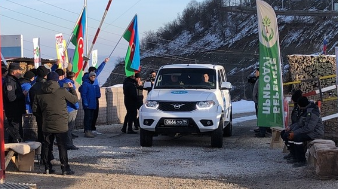 Xankəndidən Laçına sülhməramlıların daha bir avtomobili maneəsiz keçib  