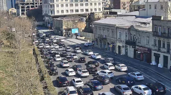Bakının bu küçələrində hərəkət sürəti aşağı düşüb - NİİM-dən AÇIQLAMA - FOTO