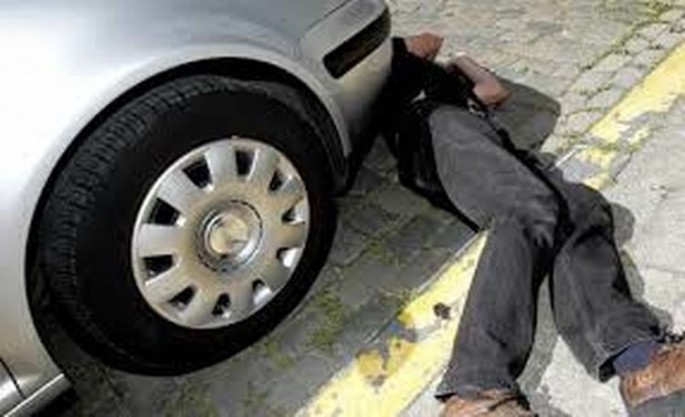 Göygöldə gənci maşın vurub