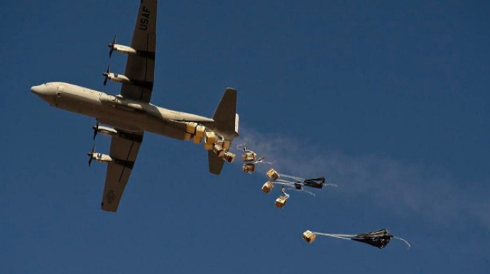 Qəzzaya havadan yardım atıldı