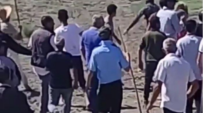 Ağdaşda insident baş verib, xəsarət alan var