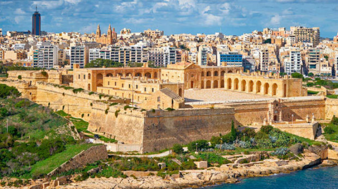 Avropa ölkəsi hər turistə 200 avroyadək pul ödəyəcək