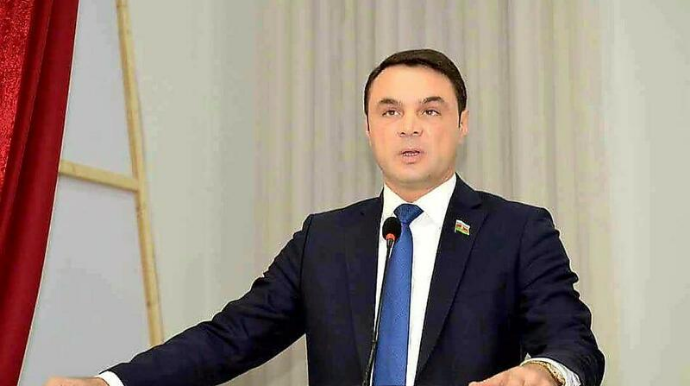 "Bu səhvimə görə prezident İlham Əliyevdən üzr istəyirəm" - Polisi döyən deputat sukutu pozdu 