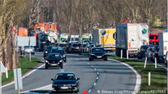 Dəmiryolu qəzasında 19 nəfər xəsarət aldı - FOTO