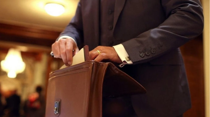 Azərbaycanda daha bir icra hakimiyyətində KÜTLƏVİ İXTİSAR