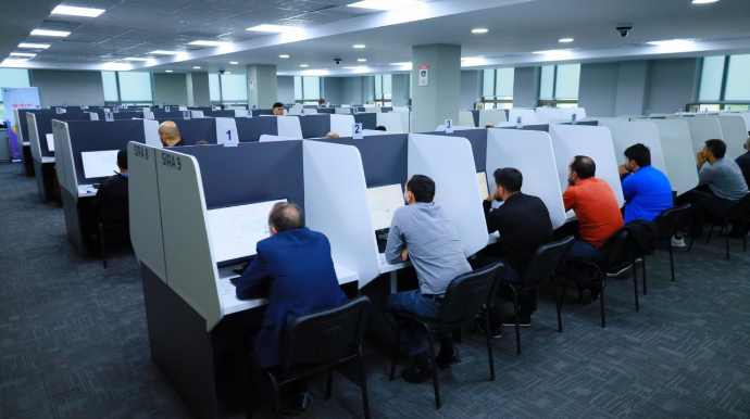 Пройдет тестовый экзамен для водителей такси, прошедших спецподготовку 