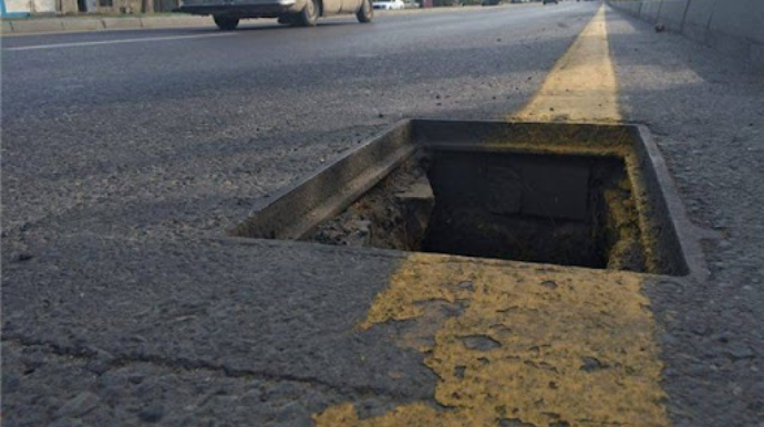 Yollardakı dəmir barmaqlıqları oğurlayan tutuldu