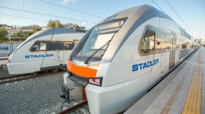 Объявлен график движения поездов Баку - Сумгайыт в праздничный день 