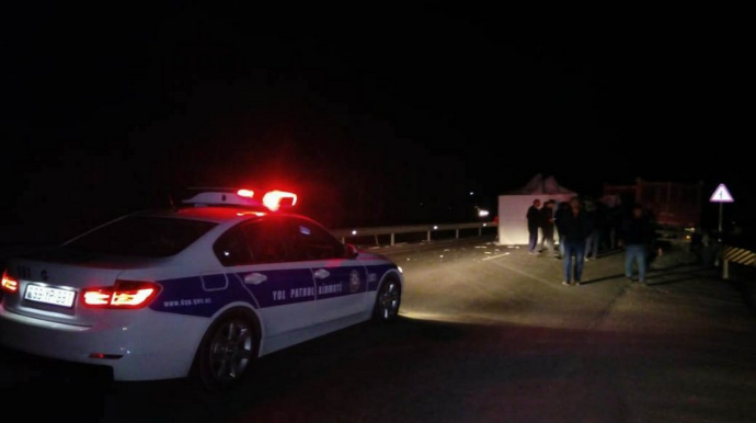 Bakıda avtomobillə vurulan qadının qabırğaları sındı