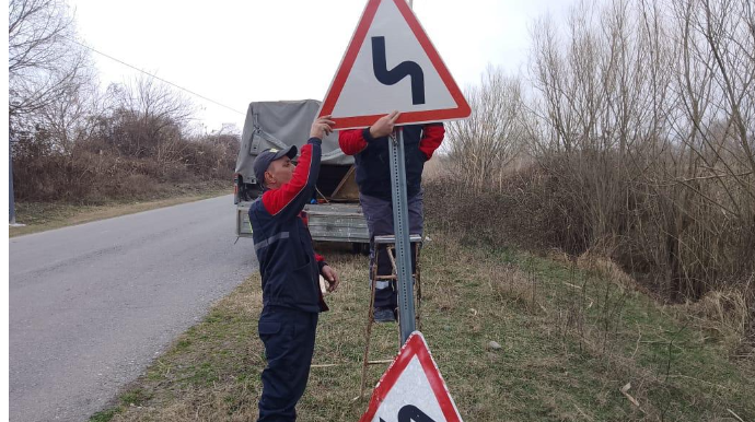 Bu yolda yol nişanları dəyişdirildi  - FOTO