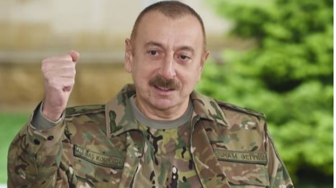 "Narkozdan ayılacaq bir  əcnəbi adama Azərbaycan adını deyəndə yada düşüləcək qədər sevilirsiniz!" 