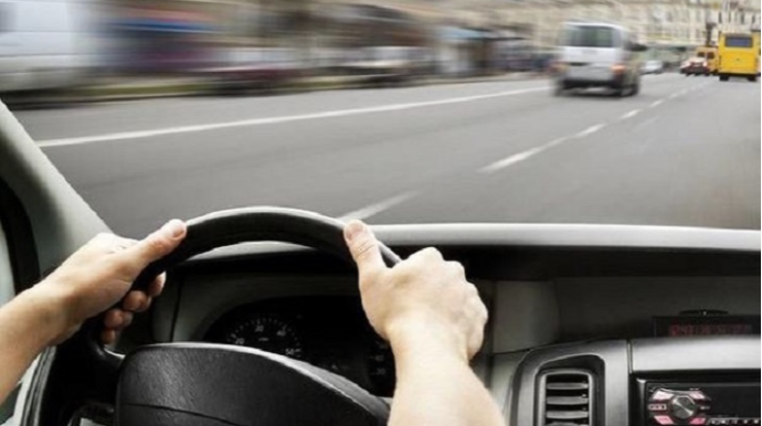 Narkotik çəkib maşın sürdü - Sürücülük hüququndan məhrum edildi 