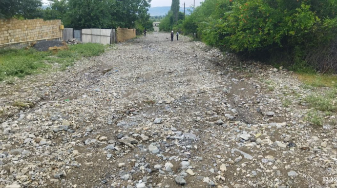 Şəkidə yollar yararsız vəziyyətə DÜŞDÜ   - VİDEO