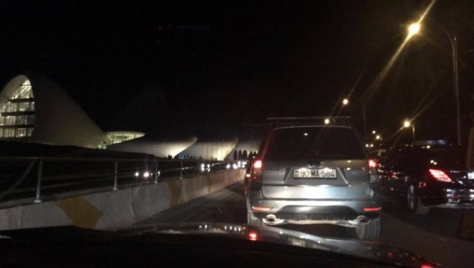 Bakıda dəhşətli qəza - "Gelandewagen"də 3 nəfər yandı - VİDEO-FOTO