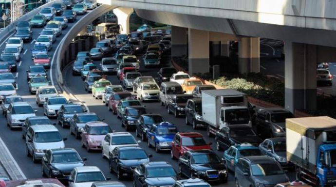 "Artıq vəziyyət o həddə gəlib çatıb ki, tıxacın olmadığı bir ərazi yoxdur" - EKSPERT 