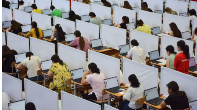 Müəllimlərin müddətli müqavilə ilə vakansiya seçimlərinə başlanılır