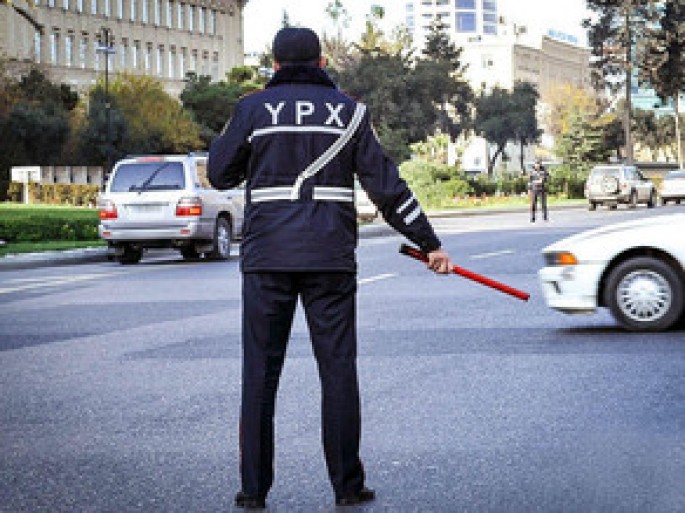 Bakıda bəzi yollar bağlanıb