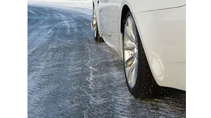 Sürücülərə xəbərdarlıq edildi: Yollar buz bağlaya bilər 