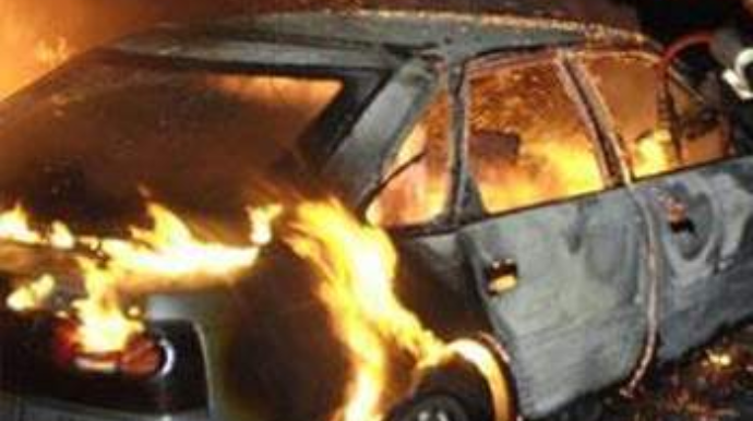 Sumqayıtda "Opel" yanıb