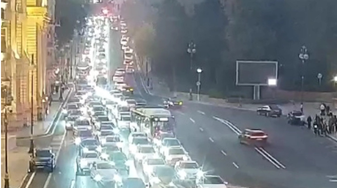 Bakıda sıxlıq olan küçələrin SİYAHISI