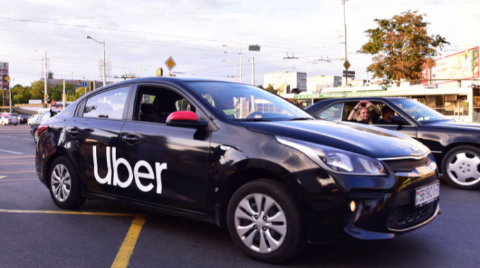 "Uber"in işçilərinə hücum oldu, yaralı var 