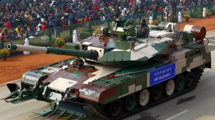 Hindistan hərbi istehsalı və ixracını üç dəfə artıracaq