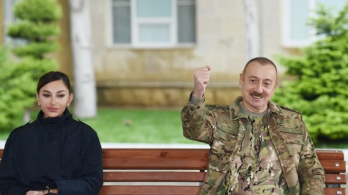 Prezident və birinci xanım Xudafərində  - VİDEO