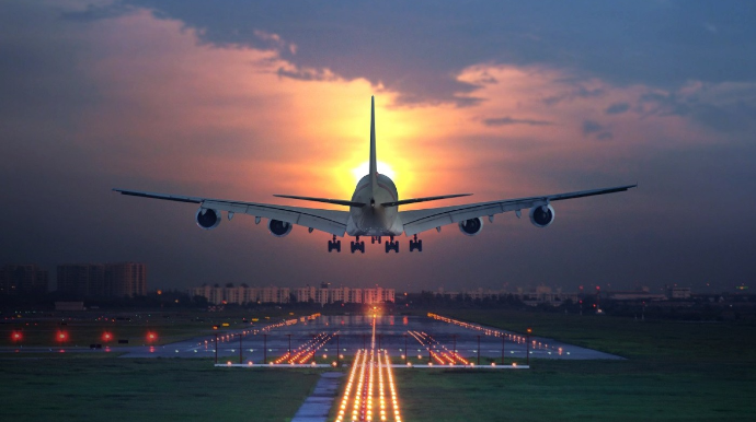 20 aviaşirkət İsrailə uçuşları dayandırdı