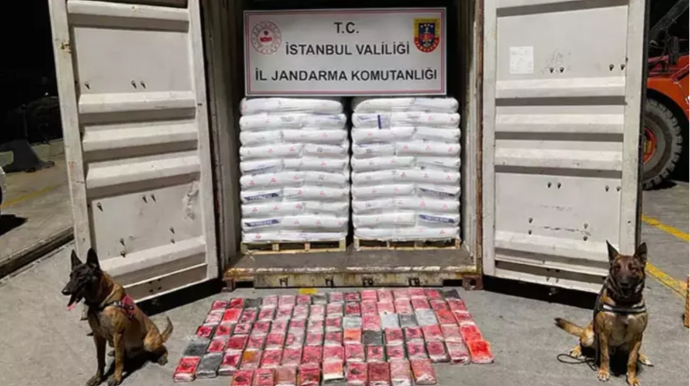 Türkiyədə əməliyyat: Yük gəmisində 106 kiloqram kokain tapıldı 