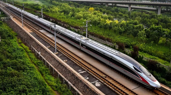 Çində sürətli dəmir yolu xətlərinin uzunluğu 50 min kilometri keçdi 