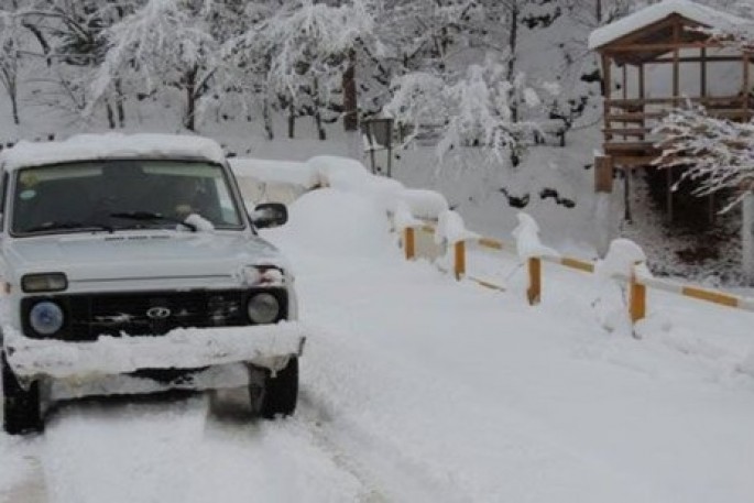 Dağ kəndlərinə güclü qar yağdı, nəqliyyatın hərəkəti məhdudlaşdı - VİDEO