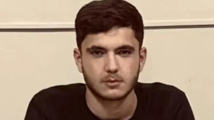 21 yaşlı Rəvan maşında yanaraq öldü - FOTO