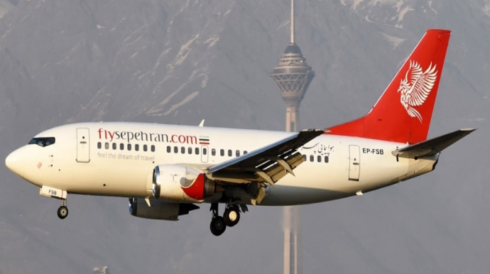 İranda enişdən sonra təyyarənin təkərləri partlayıb 