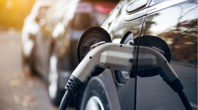 Ötən il dünya bazarında rekord sayda elektromobil satılıb 