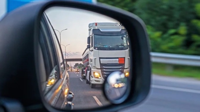 Rusiyada yük avtomobili idxalında çöküş – 90 faizlik geriləmə