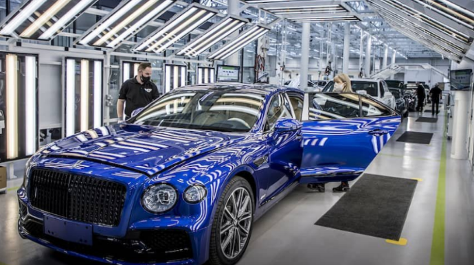 Bentley Beyond 100 strategiyasına dəyişikliklər edib