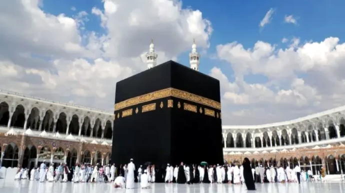 Azərbaycan Həcc missiyası Məkkəyə yollanıb 