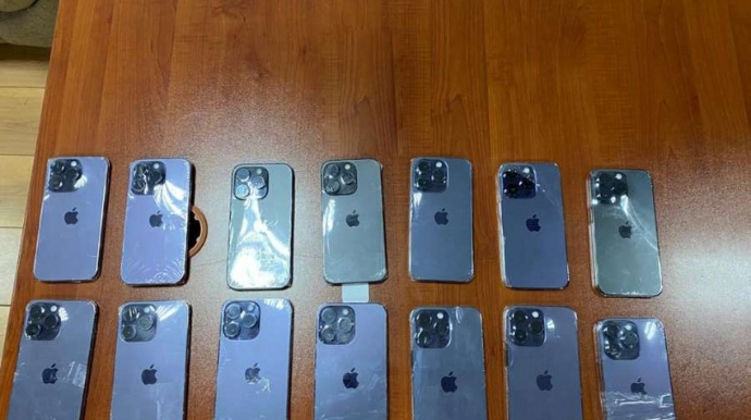 Mobil telefonların ölkəyə qanunsuz gətirilməsinin qarşısı alınıb 