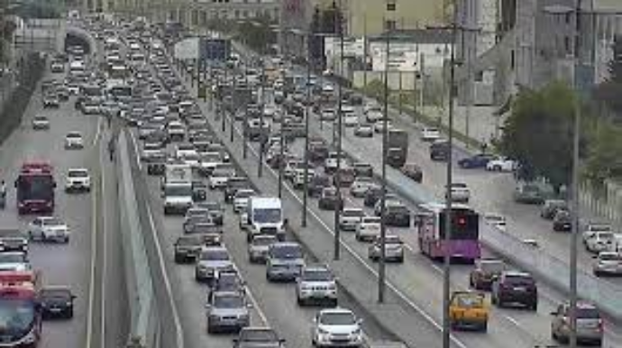 Bu yollarda sıxlıq var - BNA-dan xəbərdarlıq 