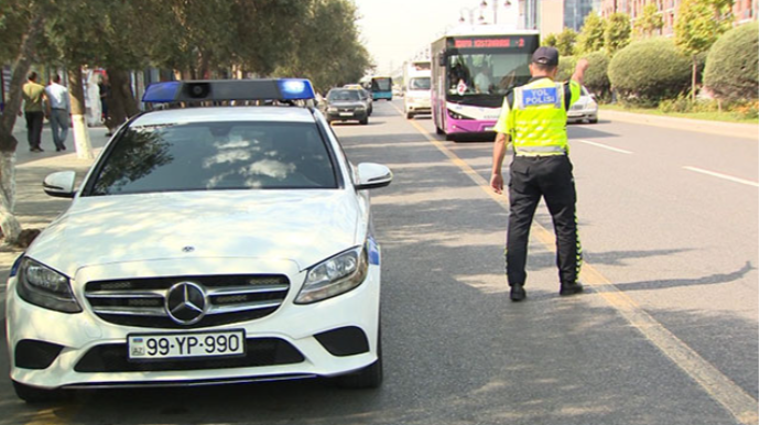 Yol polisi sürücü və piyadalara müraciət edib 