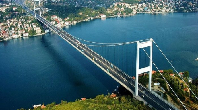 Türkiyə İstanbul boğazlarından keçid rüsumunu 5 dəfə artırıb 