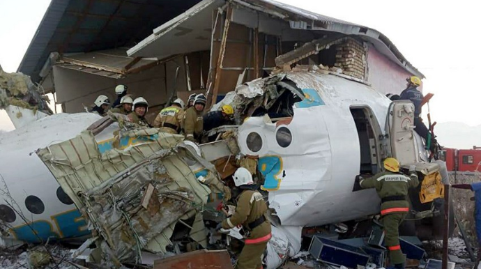 Два человека пострадали в результате крушения самолета в Иране