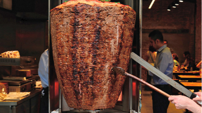 Azərbaycanda dönərdən kütləvi zəhərlənmə