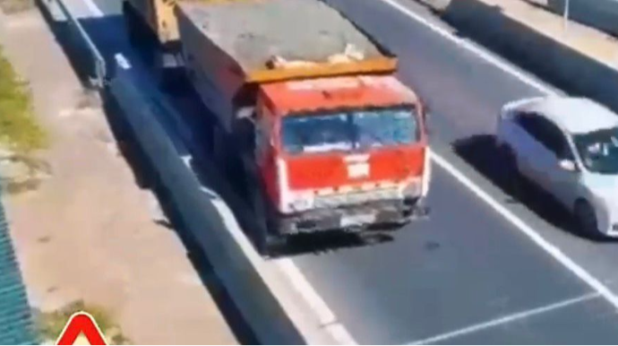 Qaydaları pozaraq yol infrastrukturuna zərər vuran sürücü saxlanıldı - VİDEO