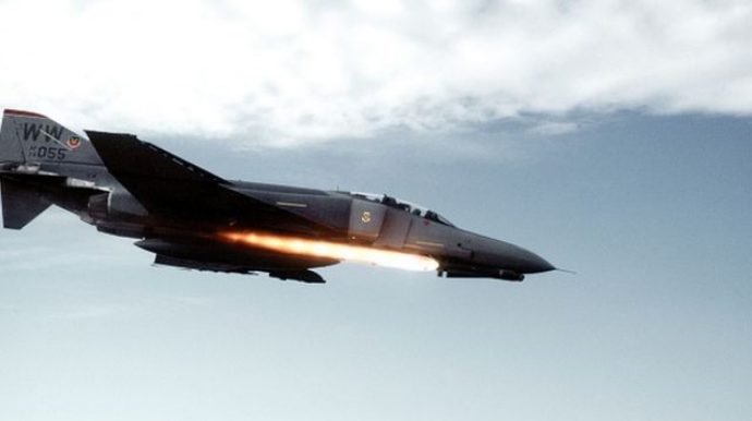 Təbrizdə döyüş təyyarəsi qəzaya uğradı 