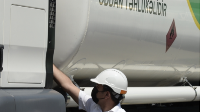 Təhlükəli yükləri daşıyan maşınların texniki müayinəsi necə aparılır?  - VİDEO