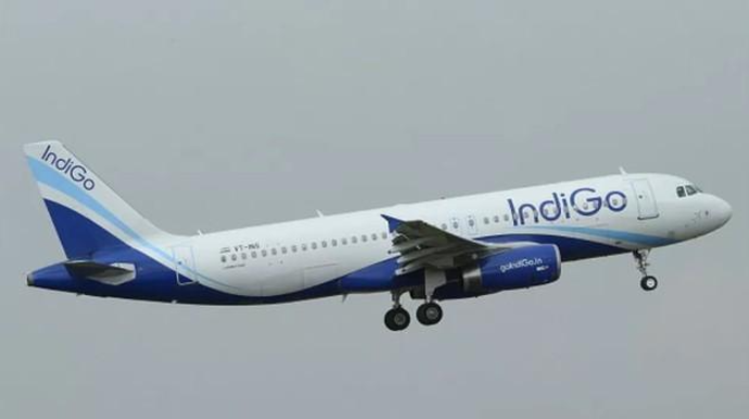 Hindistan təyyarəsi Pakistanda məcburi eniş edib 