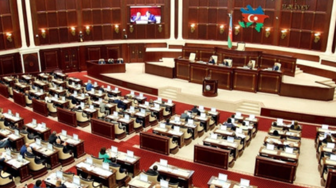 Milli Məclisin plenar iclası başlayıb