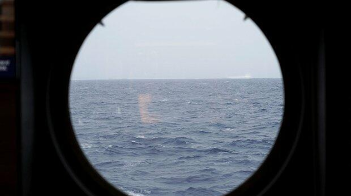 Qırmızı dənizdə gəmilərə hücum olub 